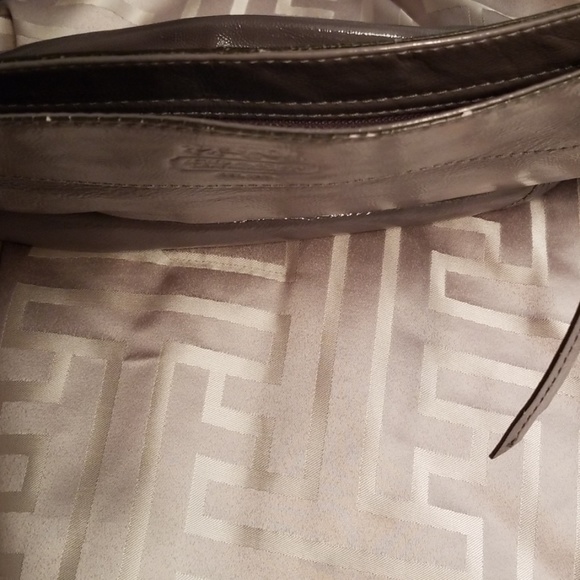 Handbag - Picture 4 of 4